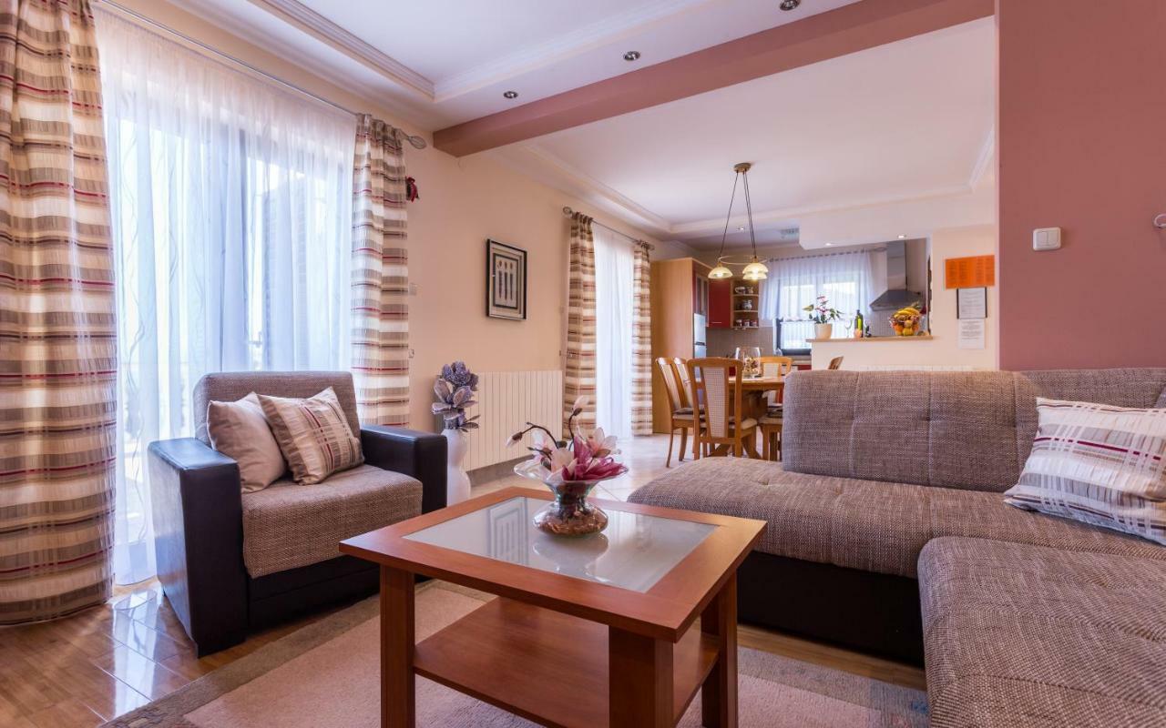 מאלינסקה Apartment Smilja מראה חיצוני תמונה