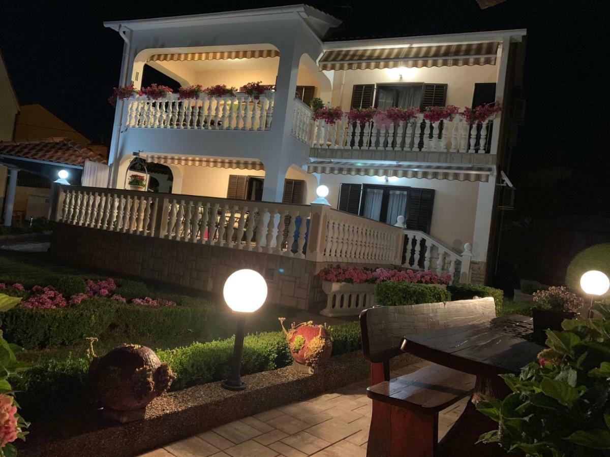 מאלינסקה Apartment Smilja מראה חיצוני תמונה